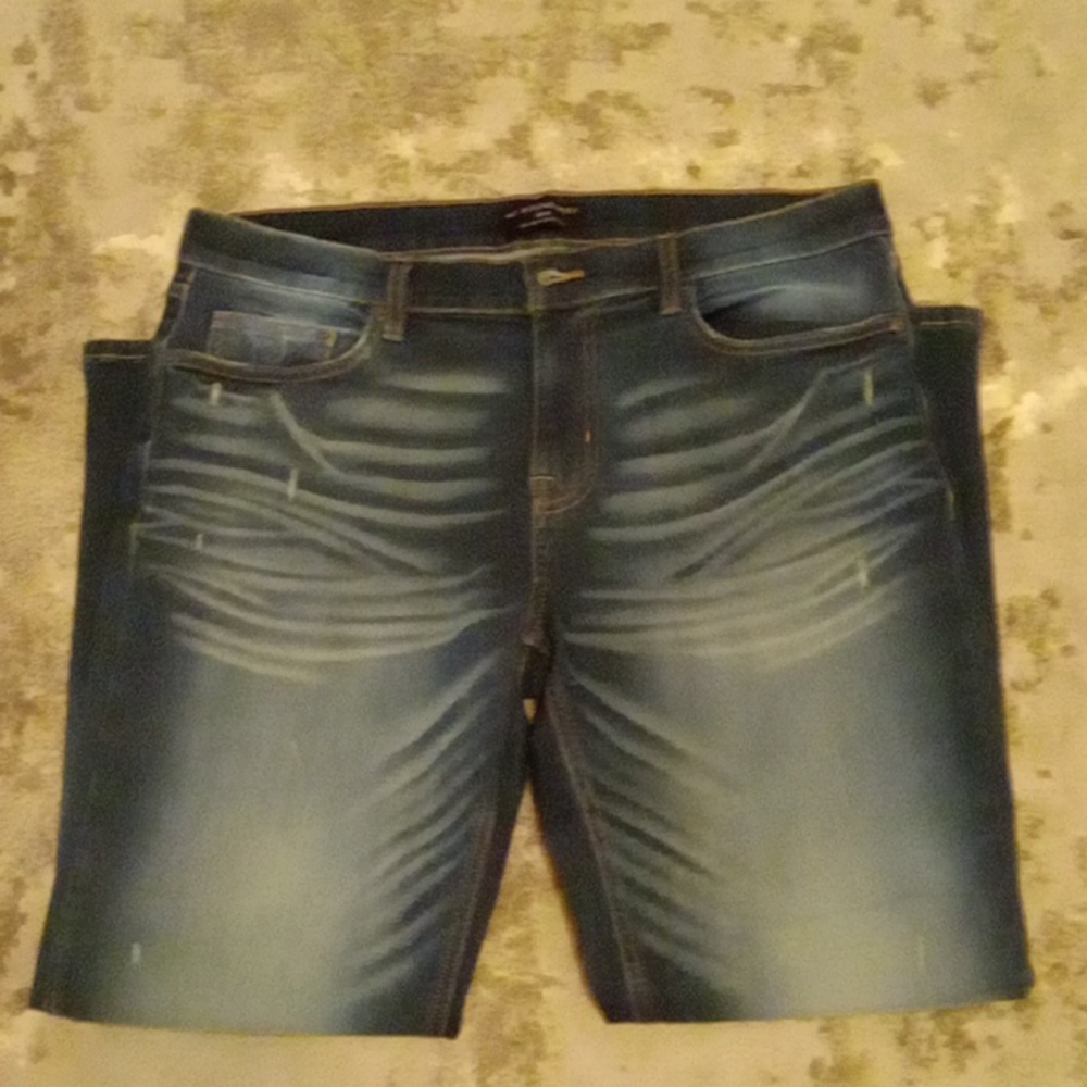 No Boundaries Jeans - Picture 2 of 5